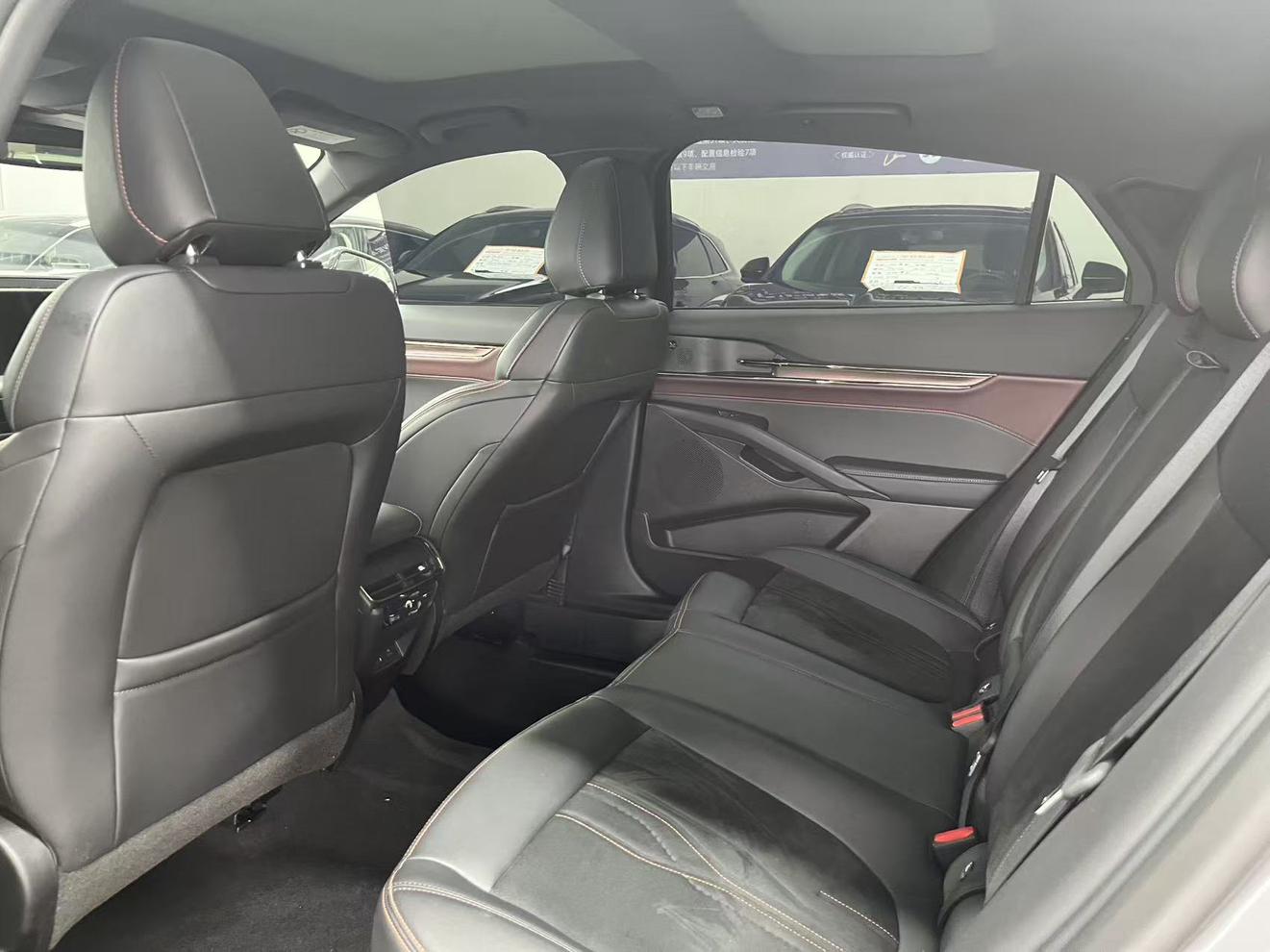 Ford Mondeo 2023, фото 6