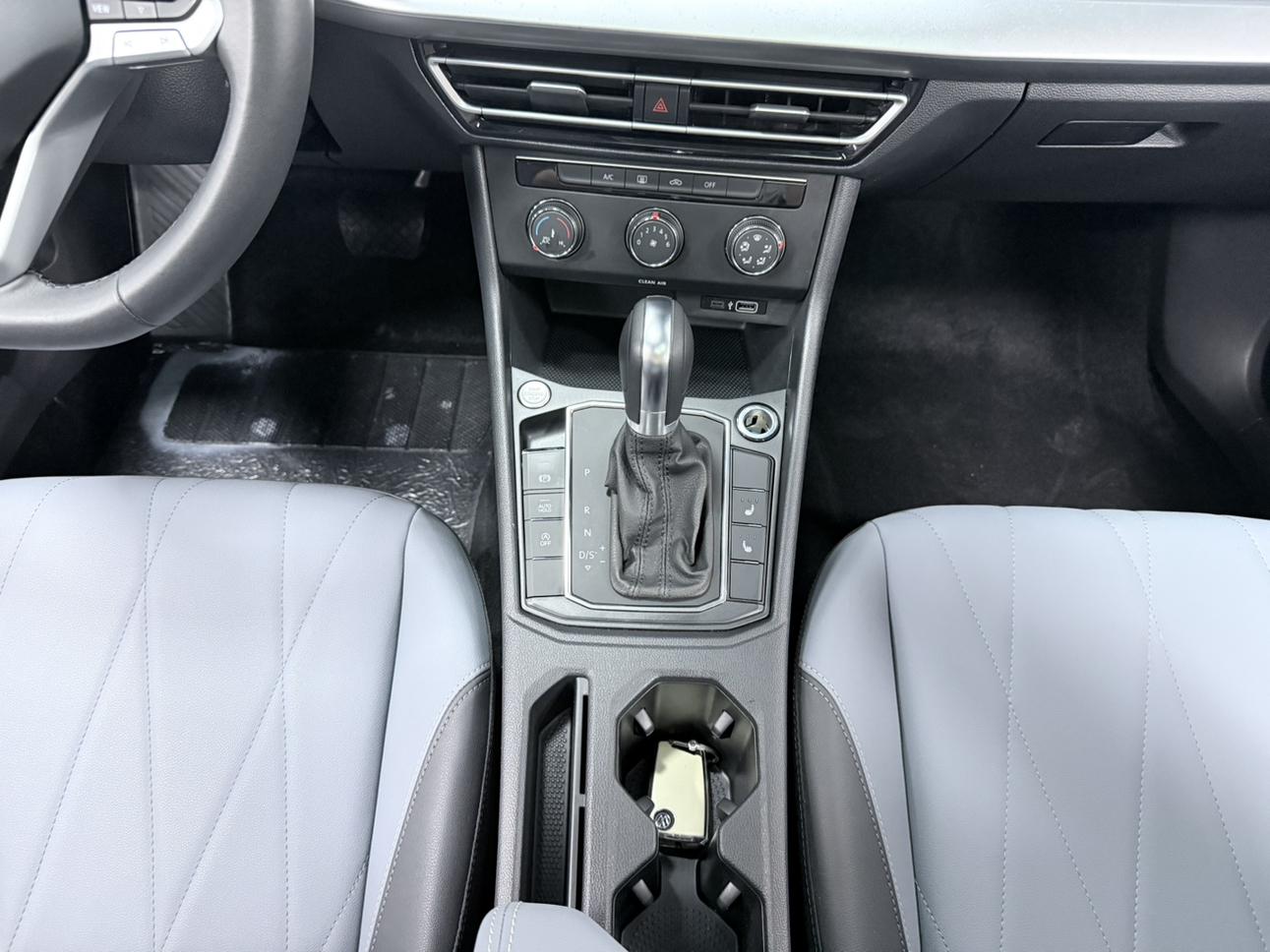 Volkswagen Lavida 2023, фото 15