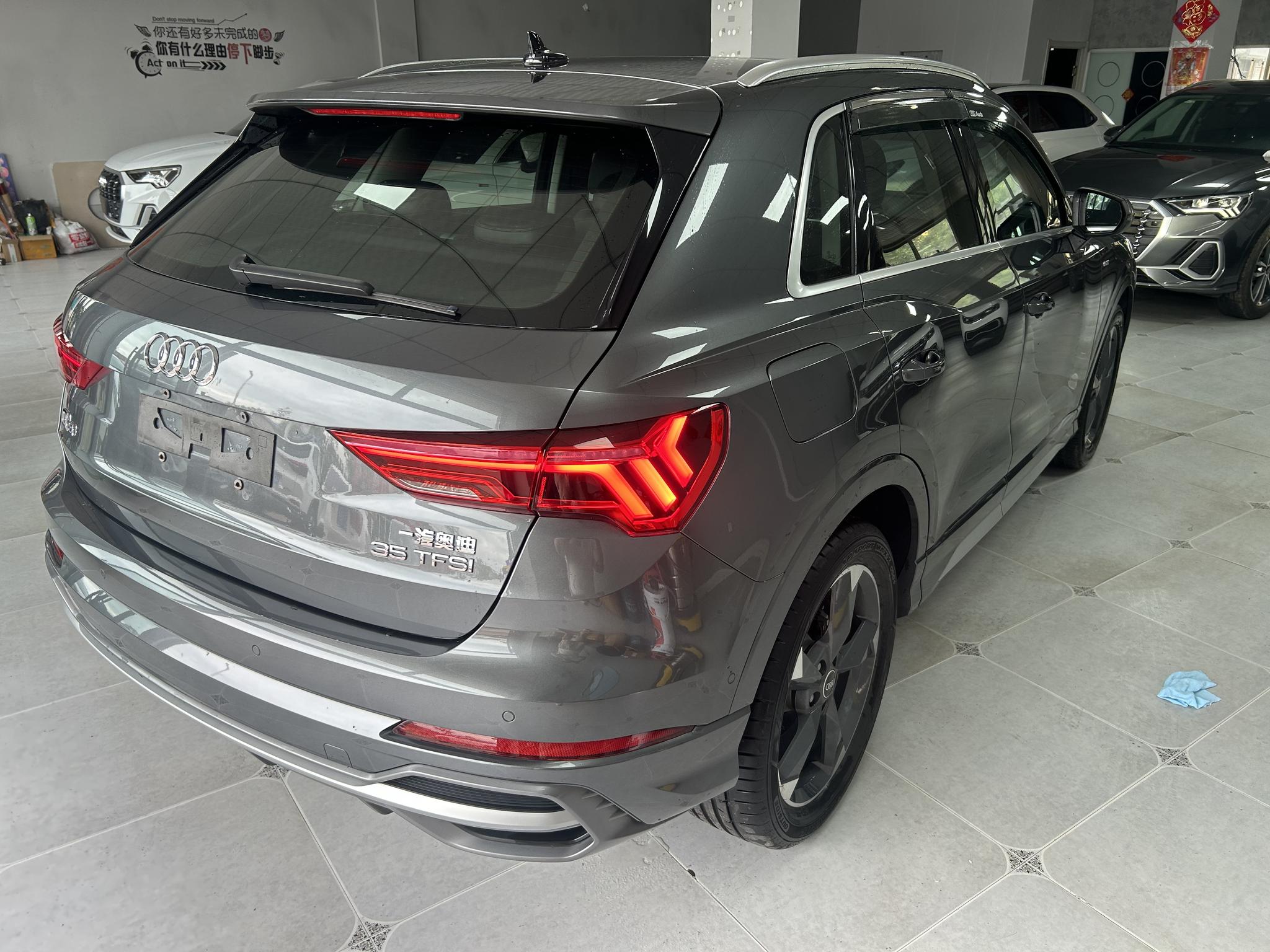 Audi Q3 2022, фото 17