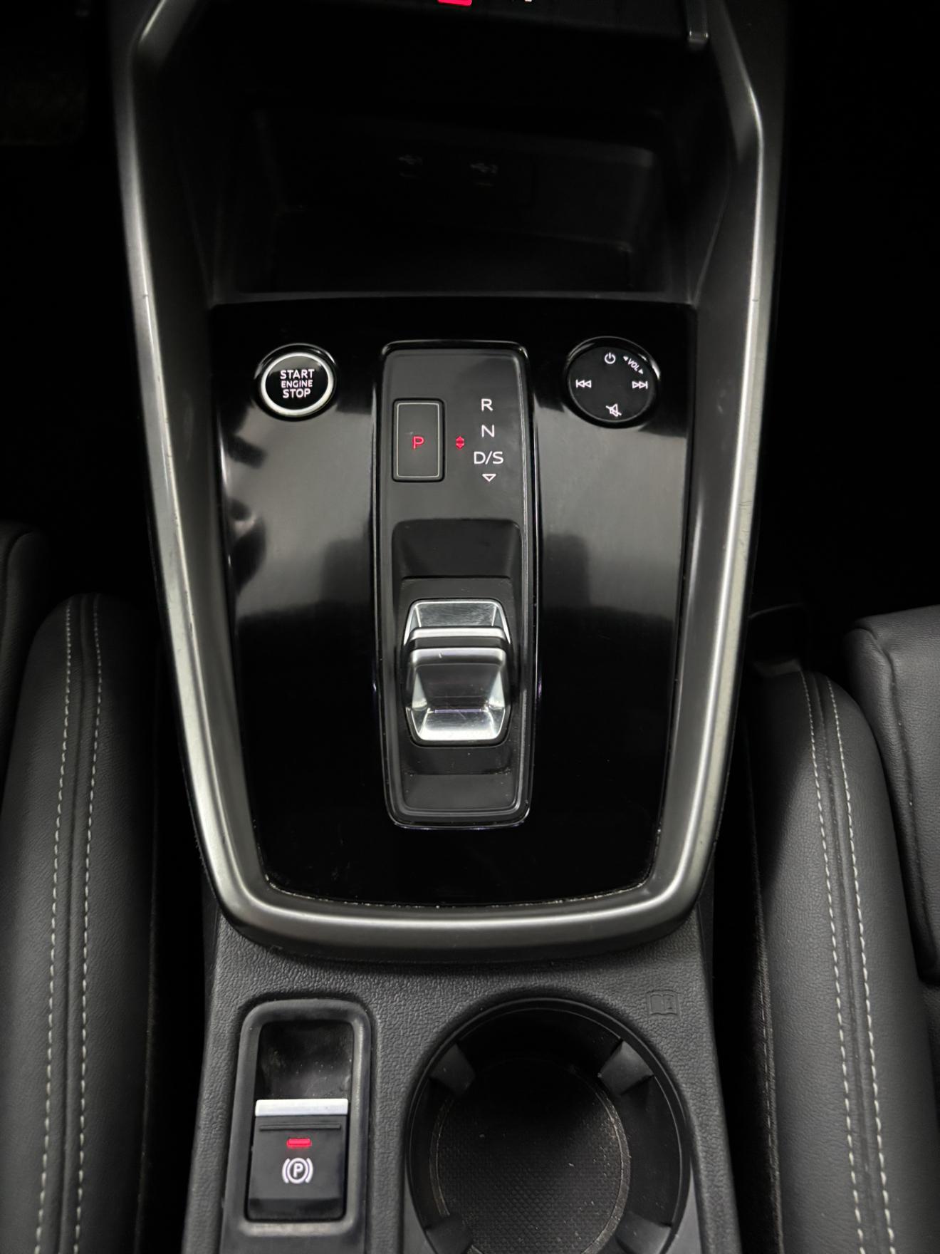 Audi A3 2022, фото 14