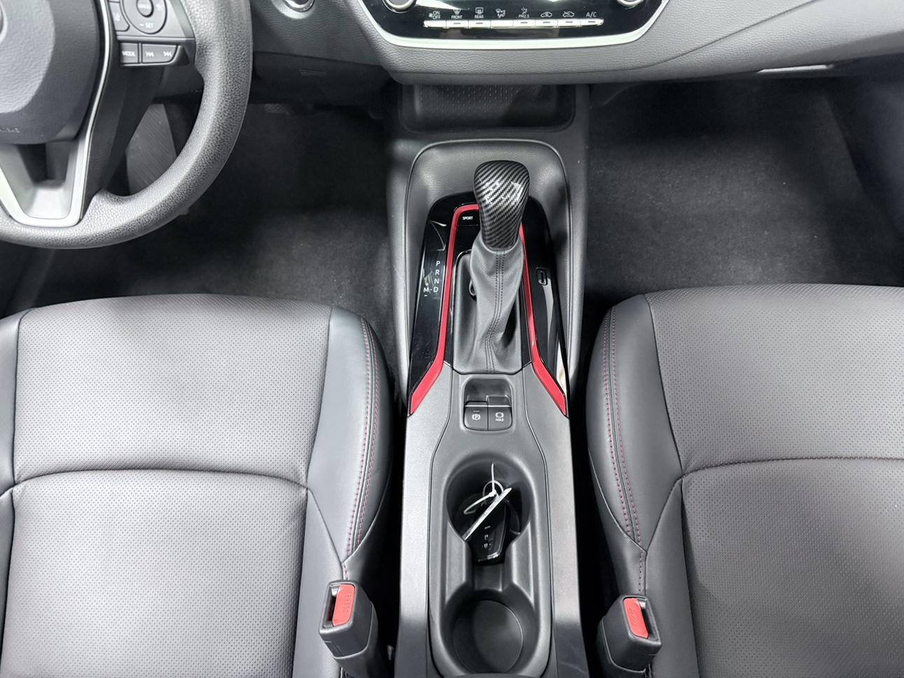 Toyota Corolla 2022, фото 14
