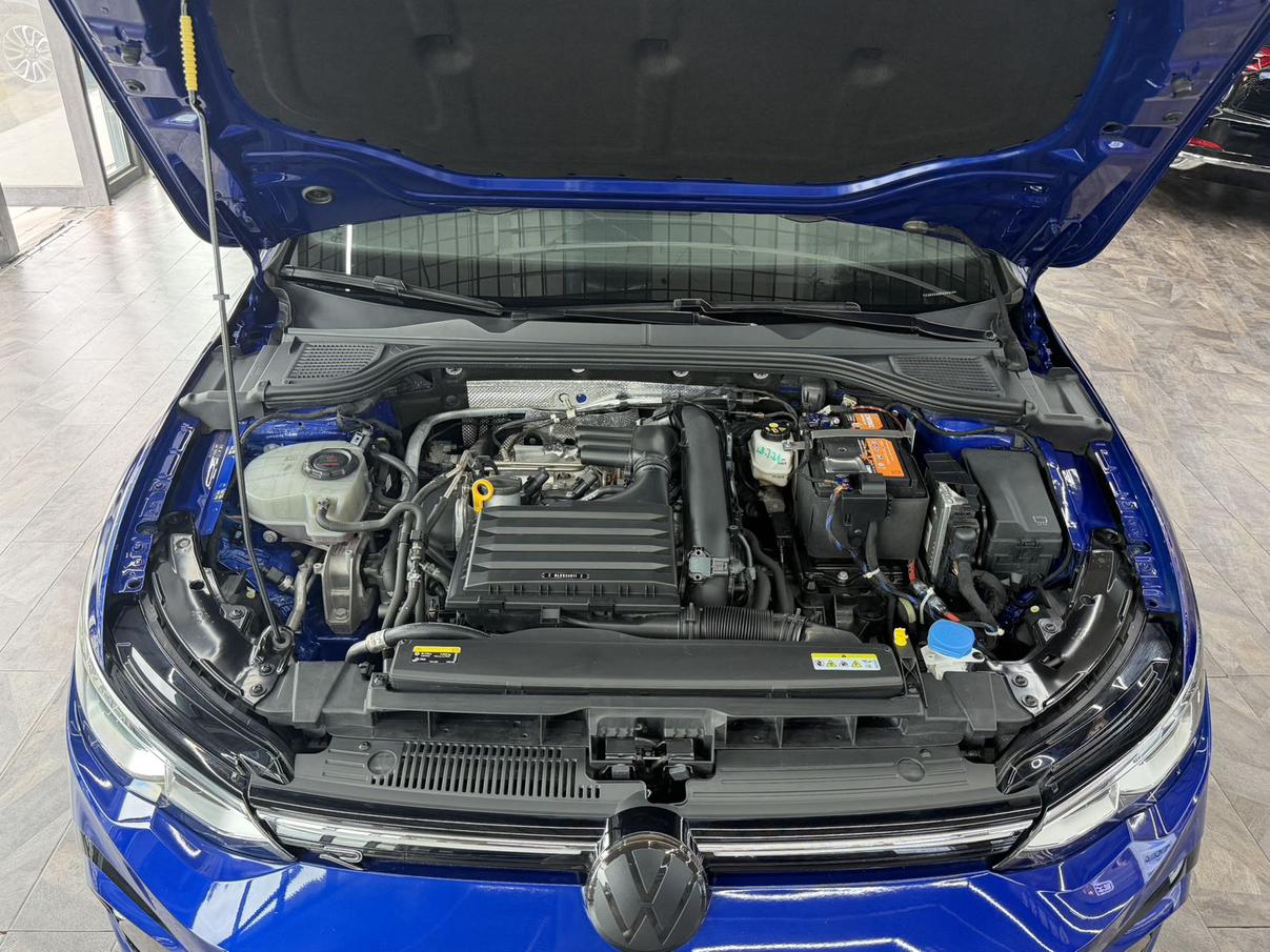 Volkswagen Golf 2023, фото 14