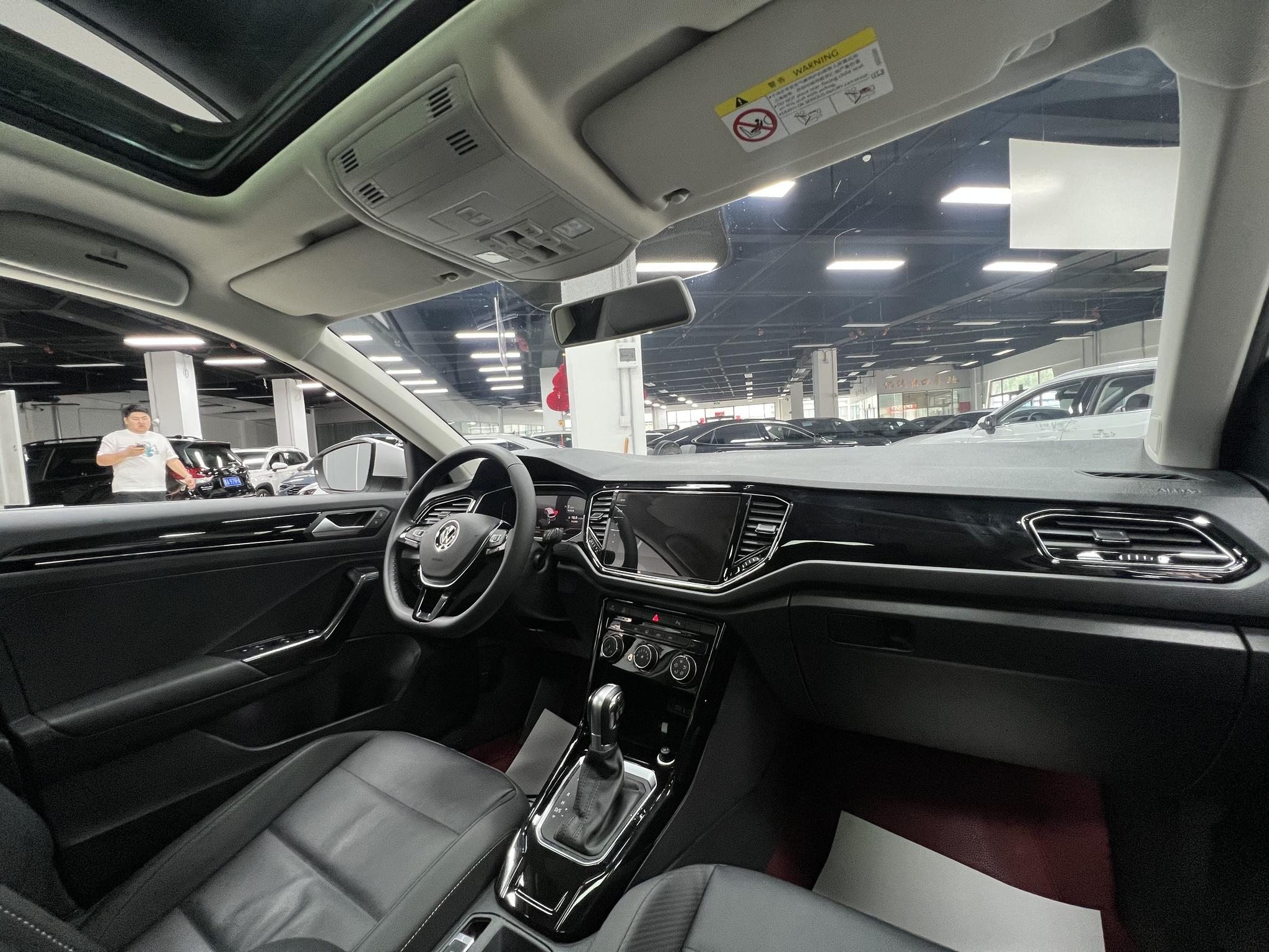 Volkswagen T-Roc 2022, фото 15