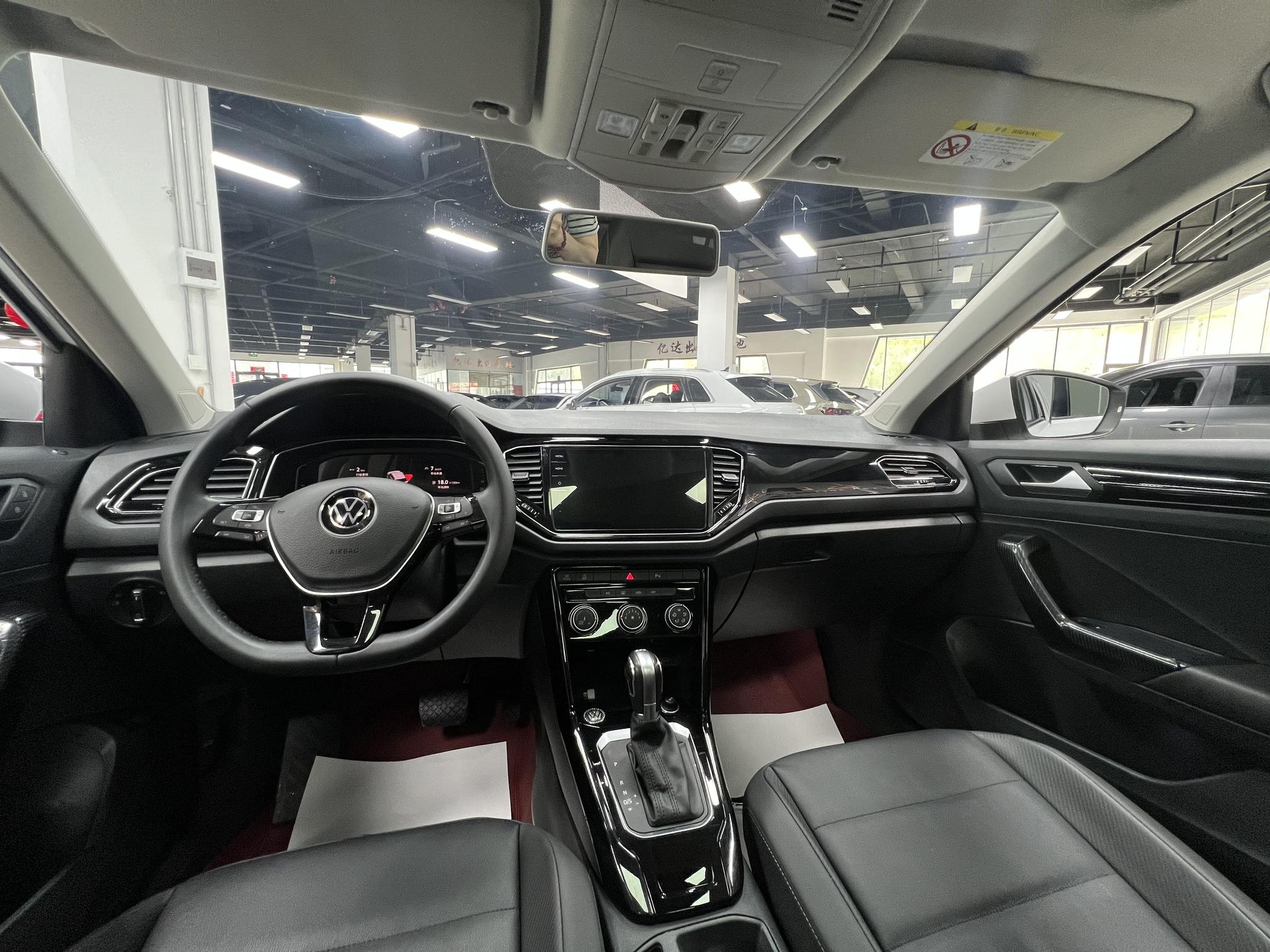 Volkswagen T-Roc 2022, фото 17