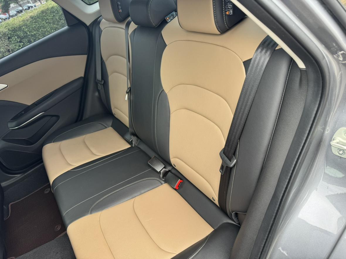 Chevrolet Onix 2022, фото 11