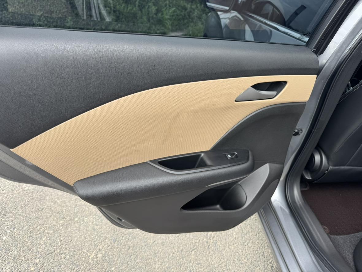 Chevrolet Onix 2022, фото 12