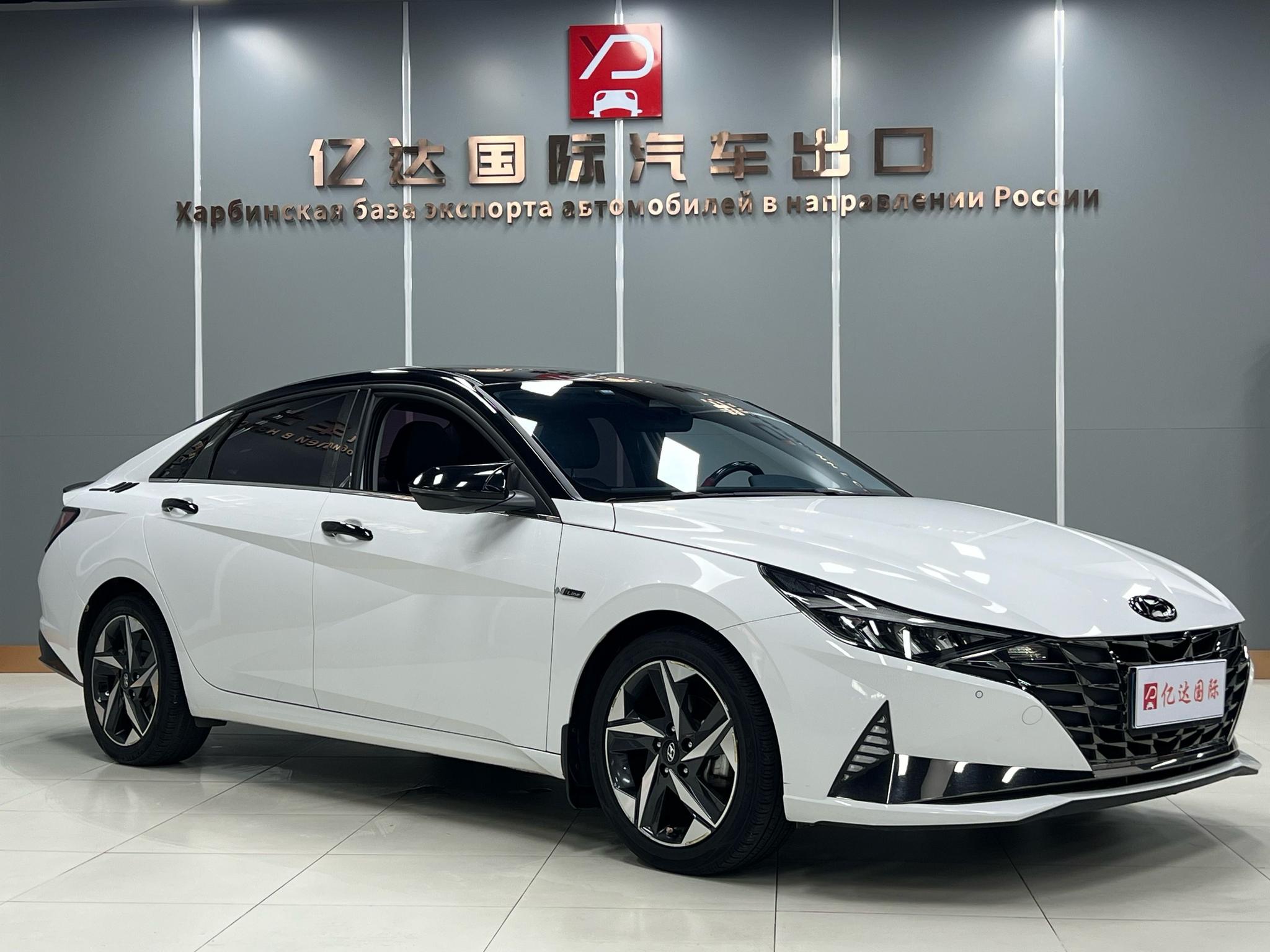 Hyundai Elantra 2022, фото 3