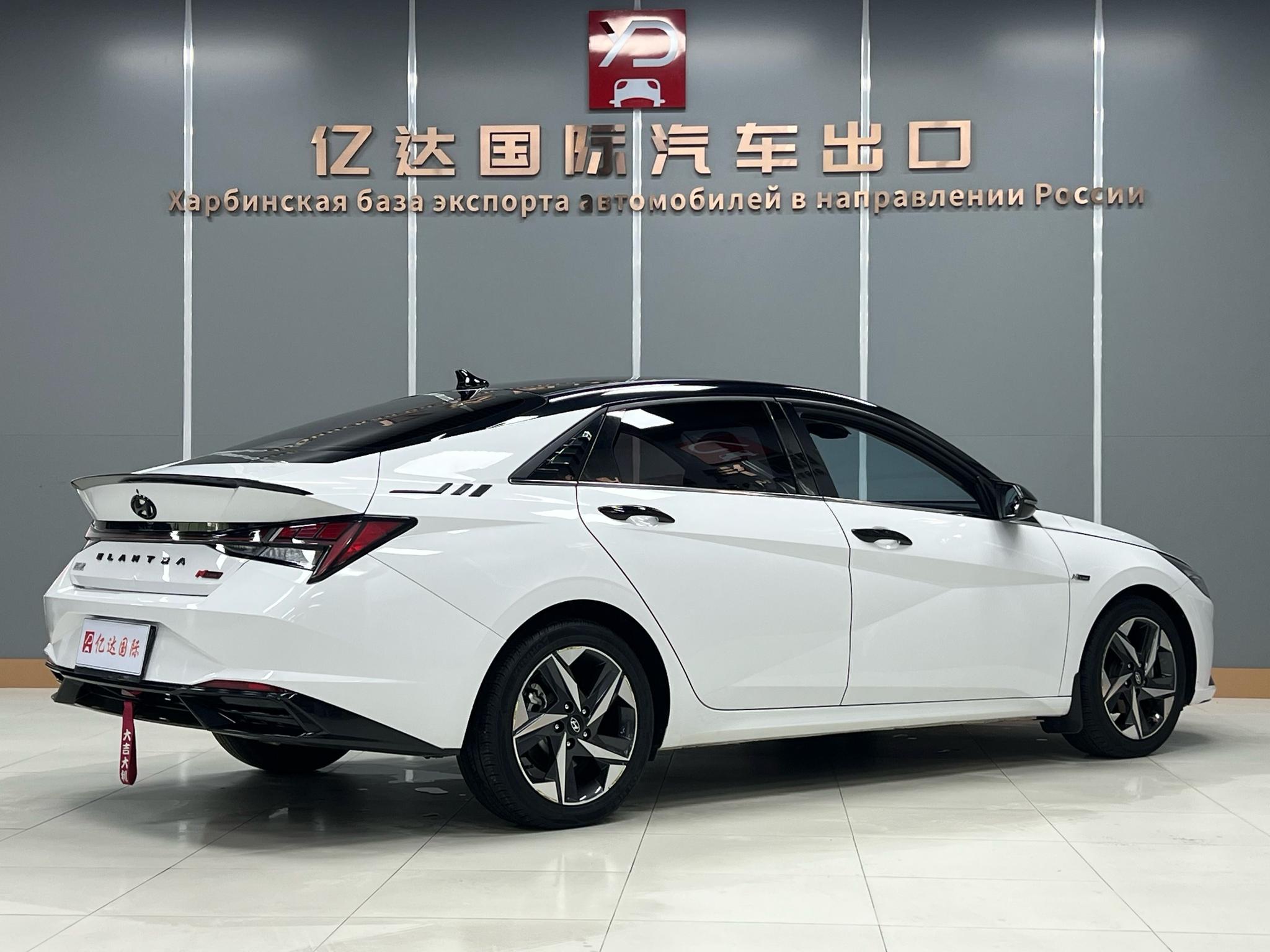 Hyundai Elantra 2022, фото 4