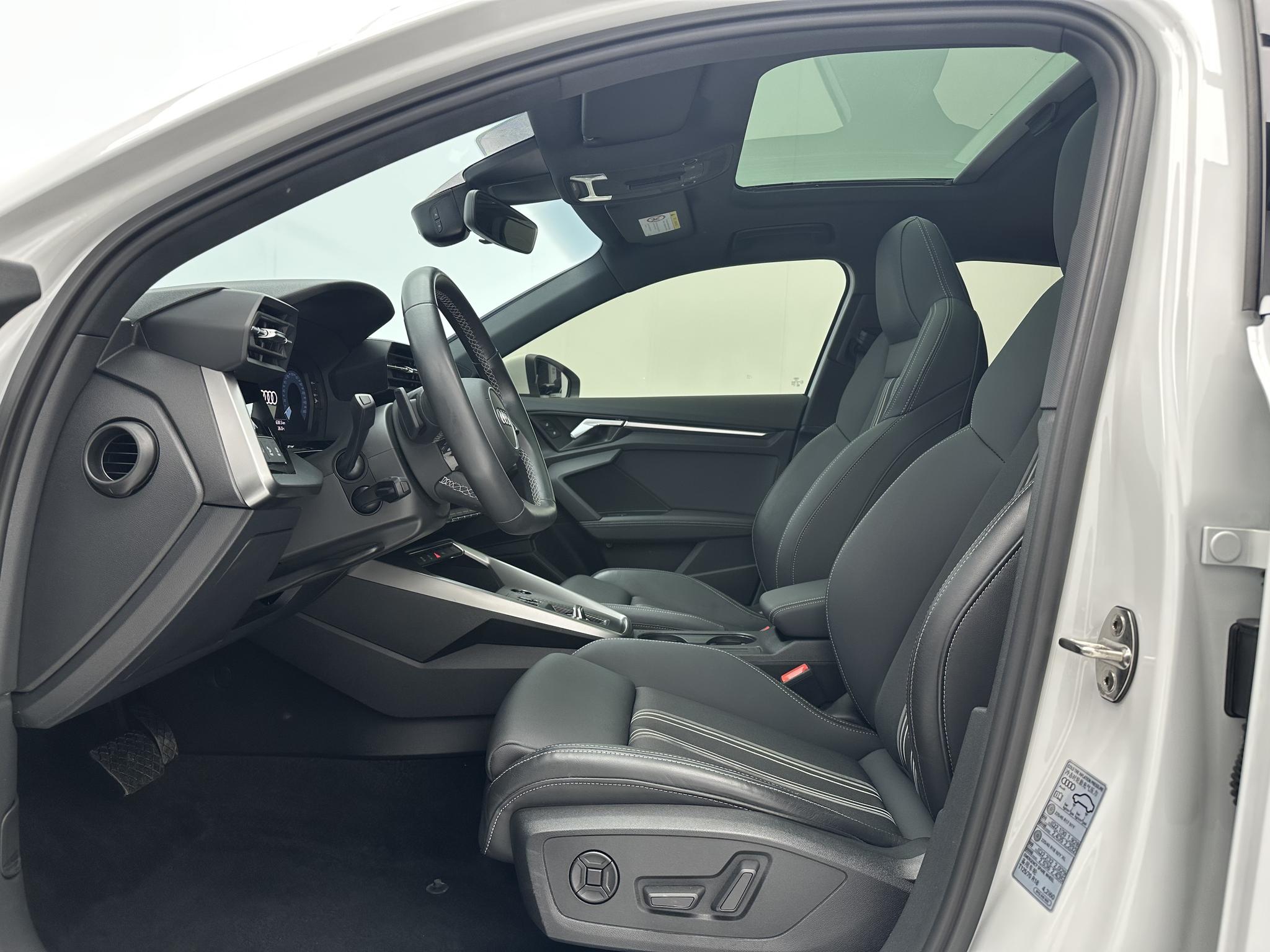 Audi A3 2022, фото 5