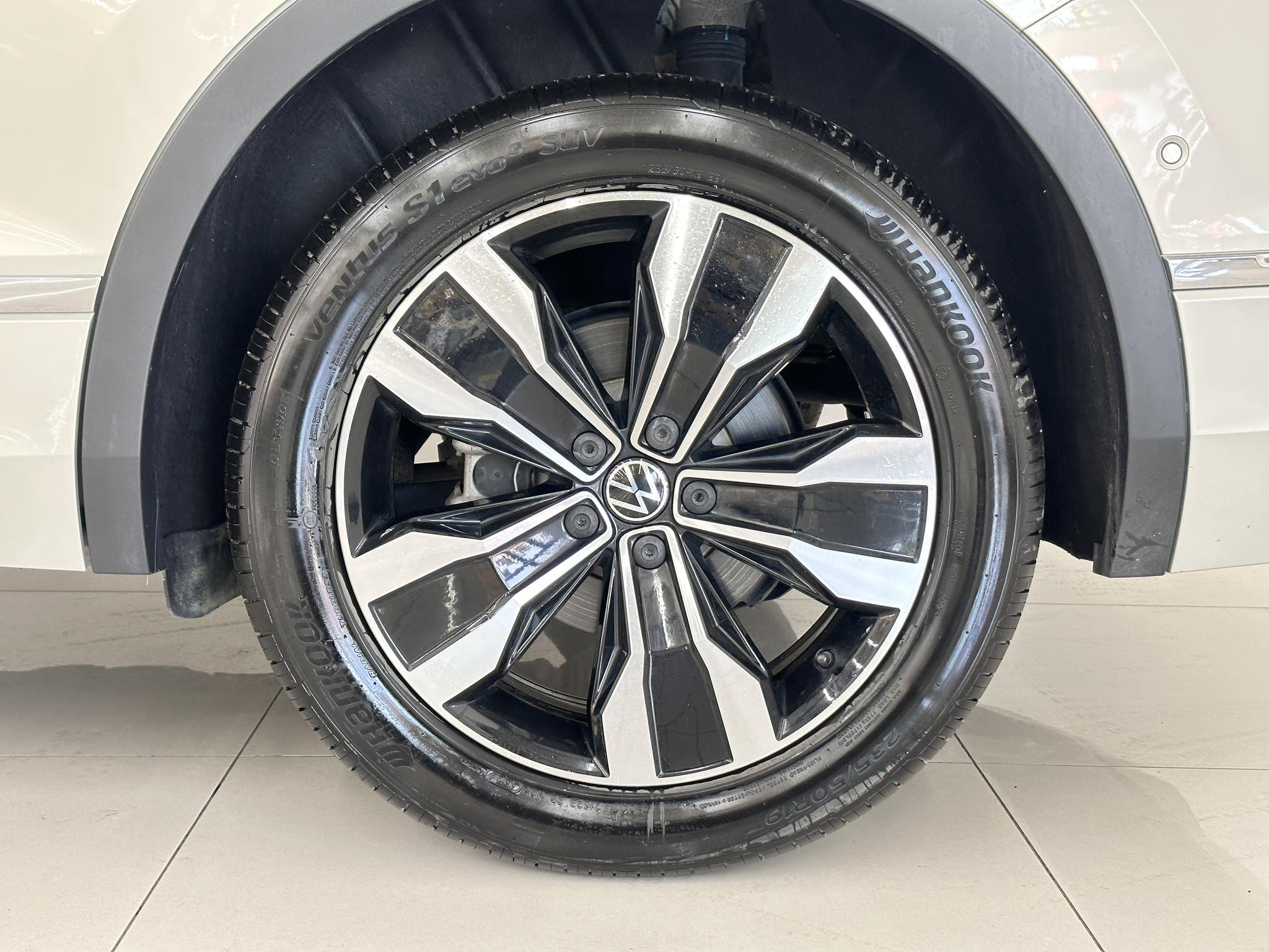 Volkswagen Tiguan 2022, фото 16