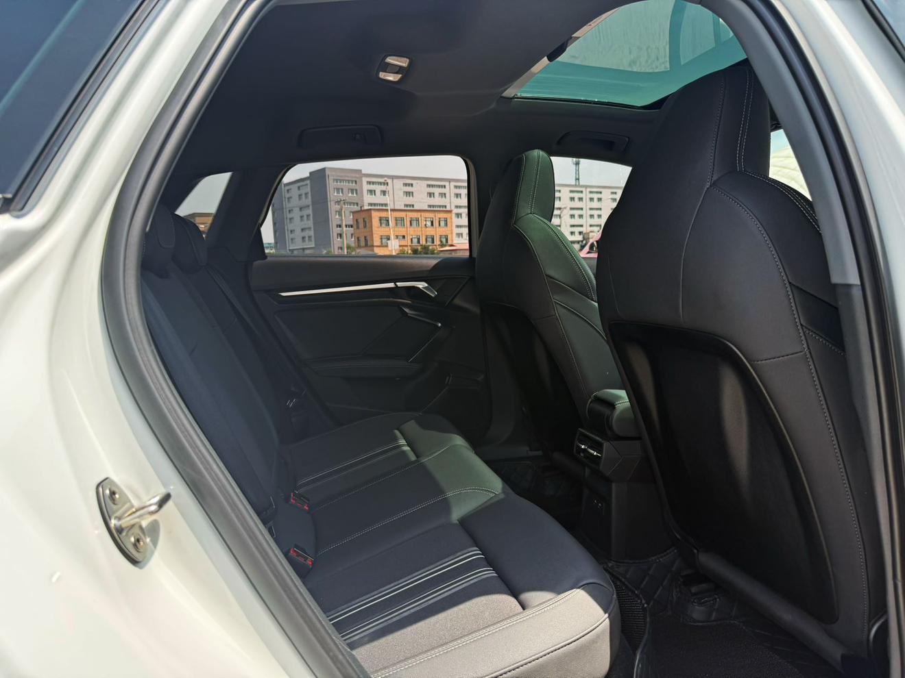 Audi A3 2023, фото 15