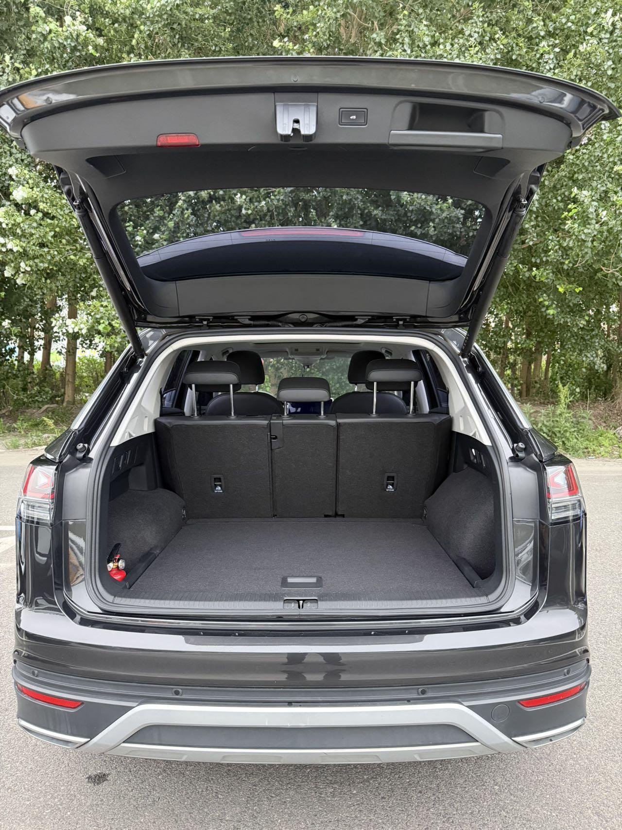 Volkswagen Tayron 2023, фото 15