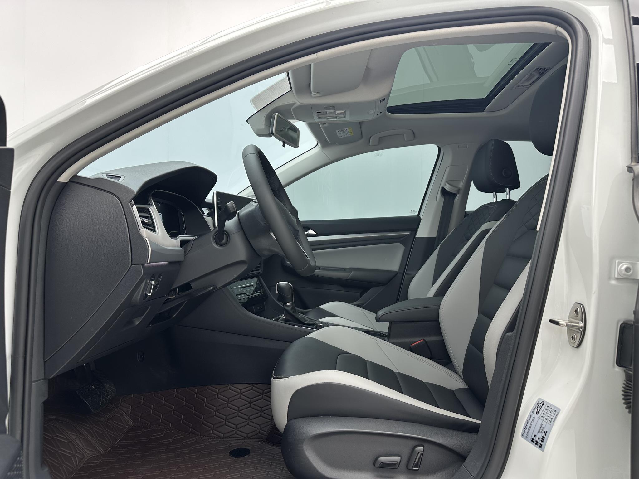 Volkswagen Bora 2023, фото 5