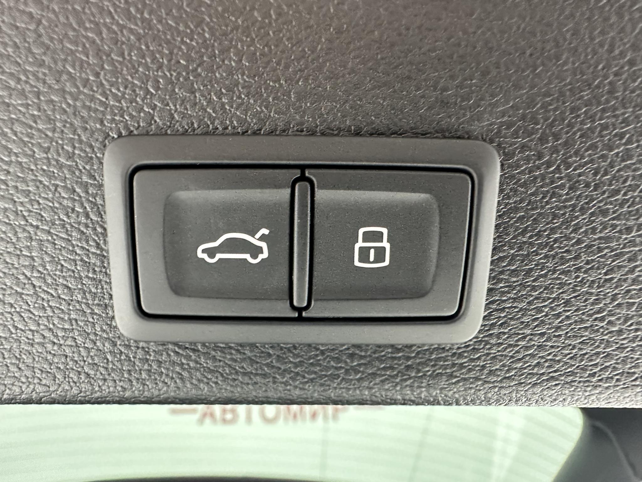 Audi Q3 Sportback 2023, фото 17