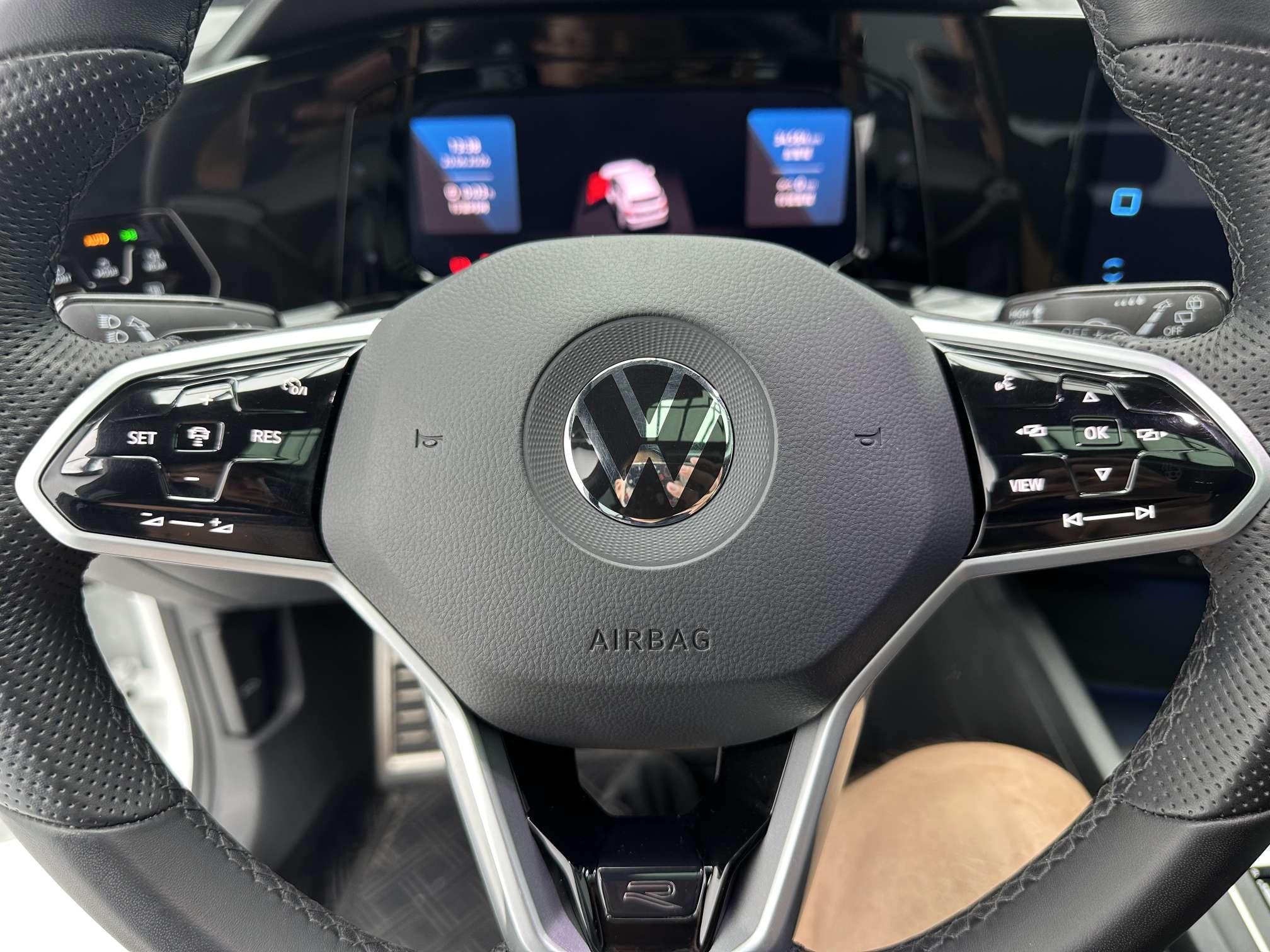 Volkswagen Golf 2022, фото 14