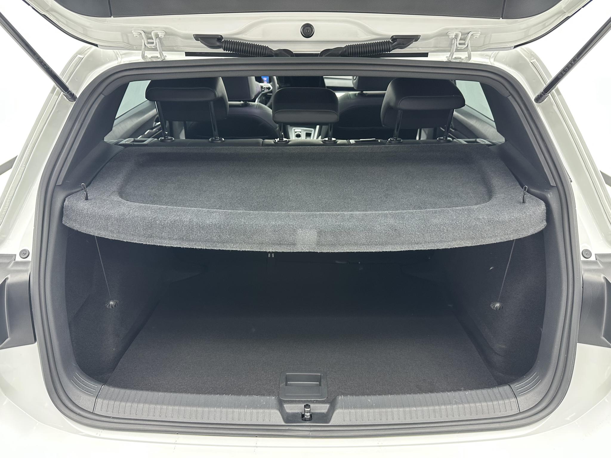 Volkswagen Golf 2022, фото 17