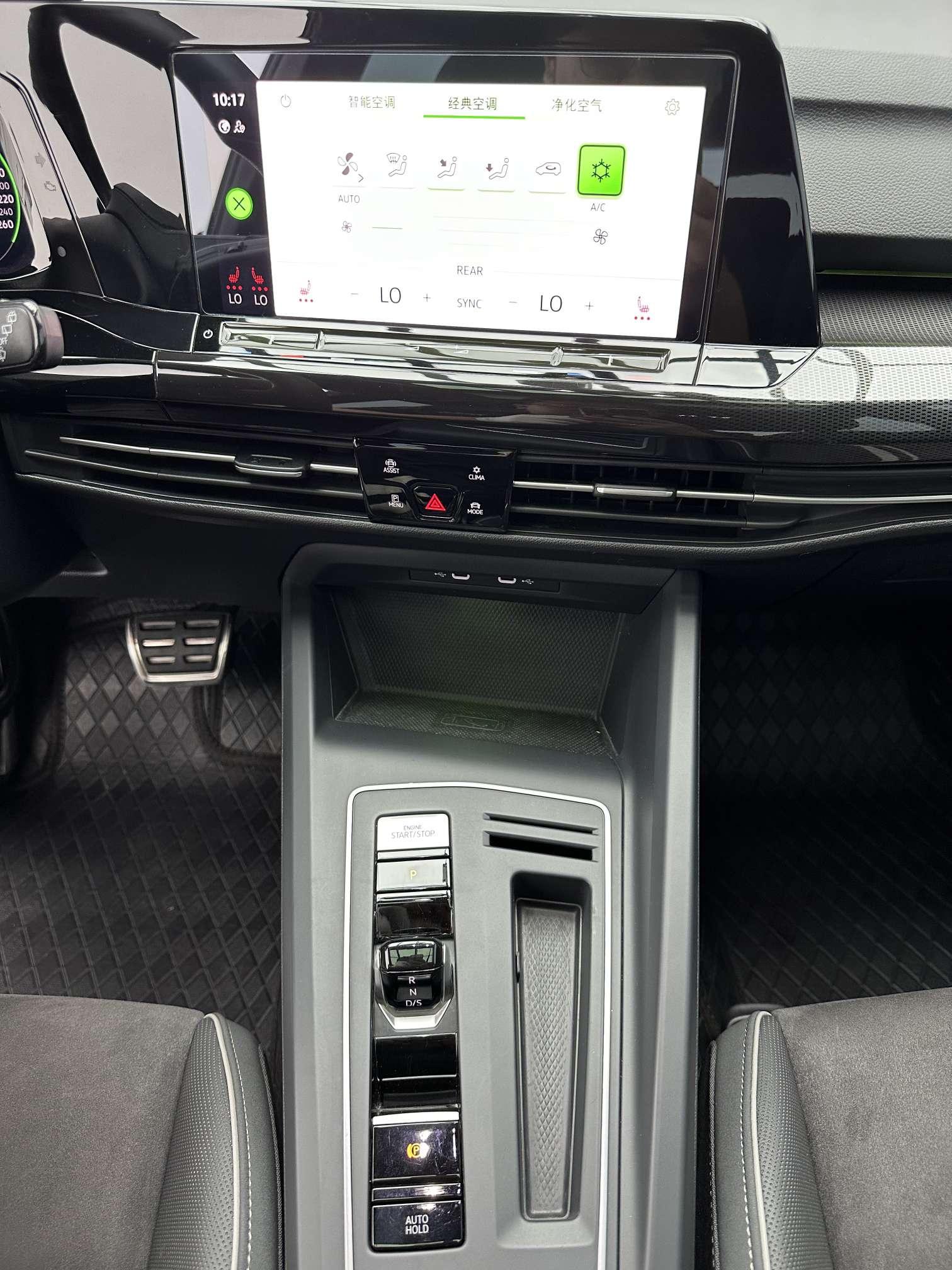 Volkswagen Golf 2023, фото 15