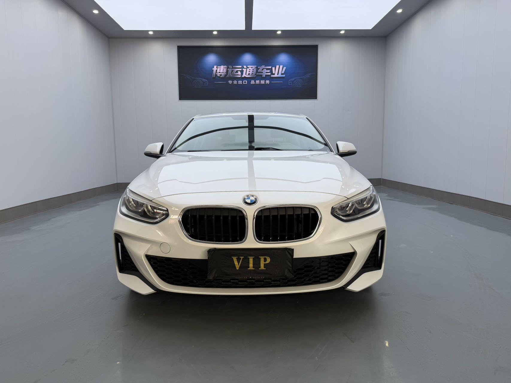 BMW 1 Series 2021, фото 2