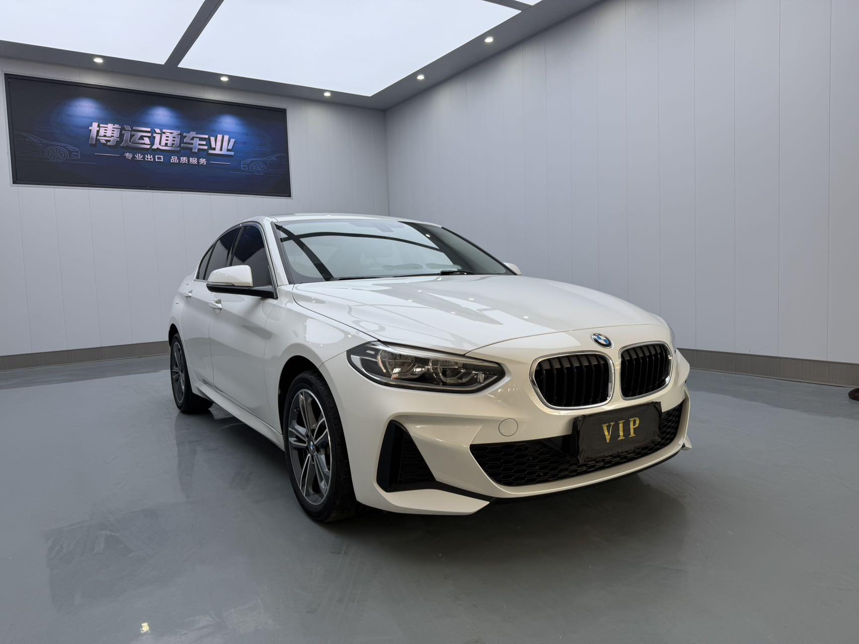 BMW 1 Series 2021, фото 3