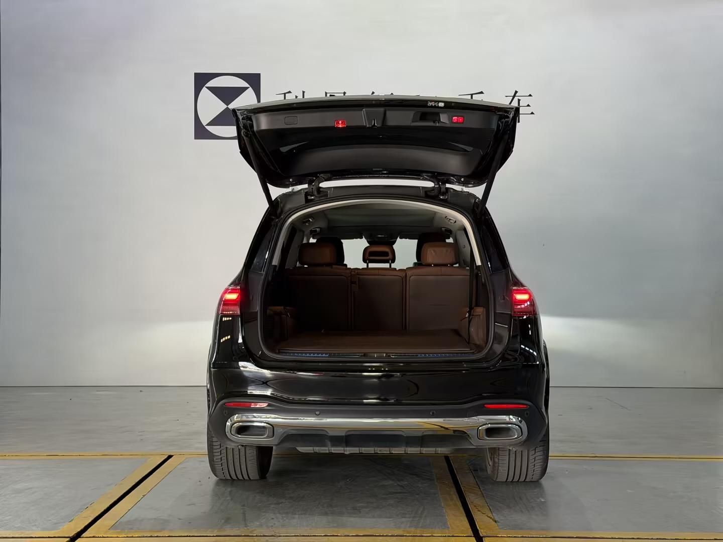 Mercedes-Benz GLS 2024, фото 14