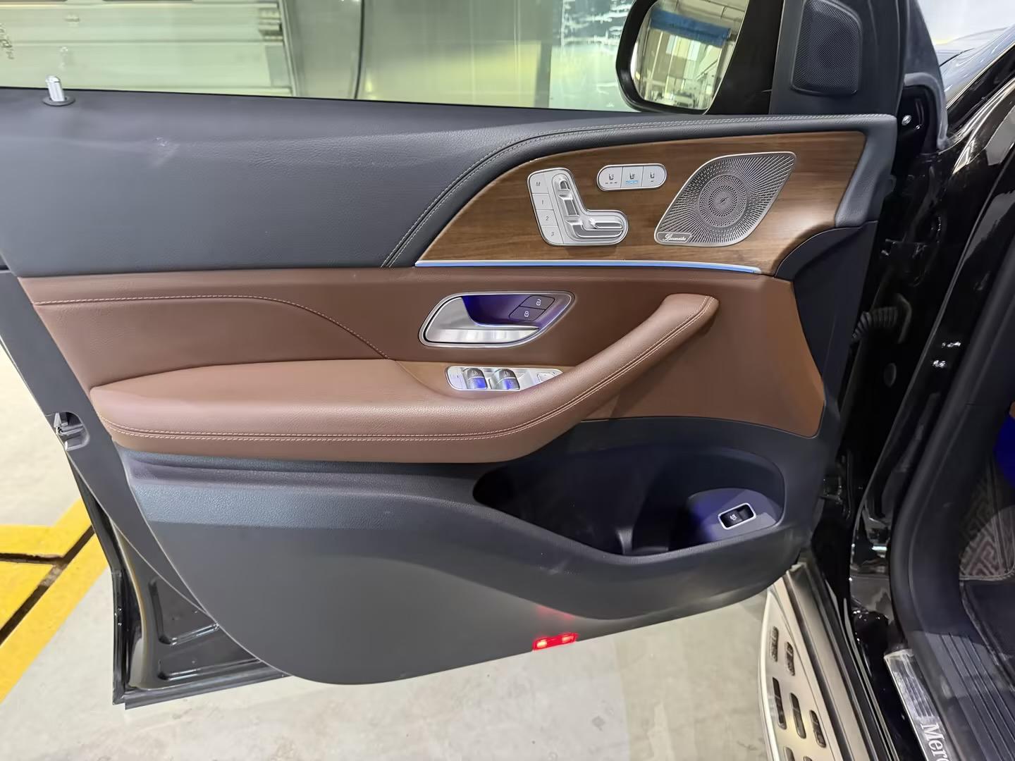Mercedes-Benz GLS 2024, фото 17