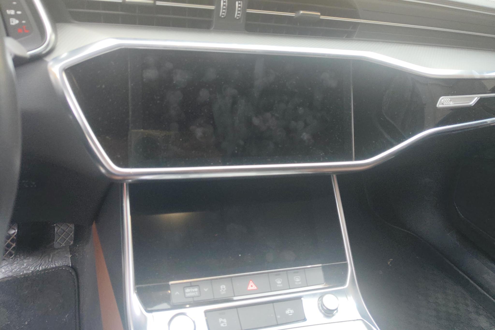 Audi A6L 2021, фото 15