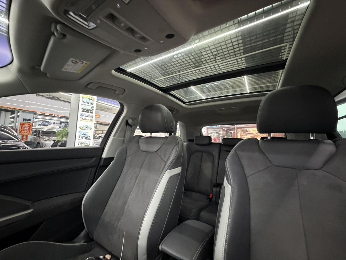 Audi Q3 2023, фото 16