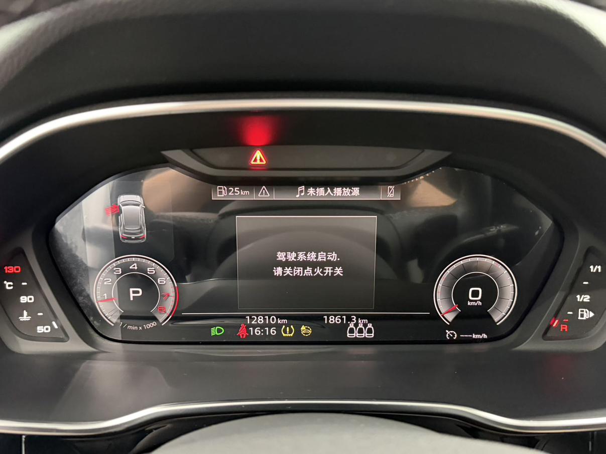 Audi Q3 2023, фото 17